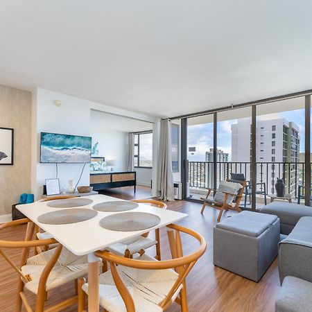 Apartamento Waikiki Banyan W-Ocean Views With Free Parking! Honolulu Exterior foto