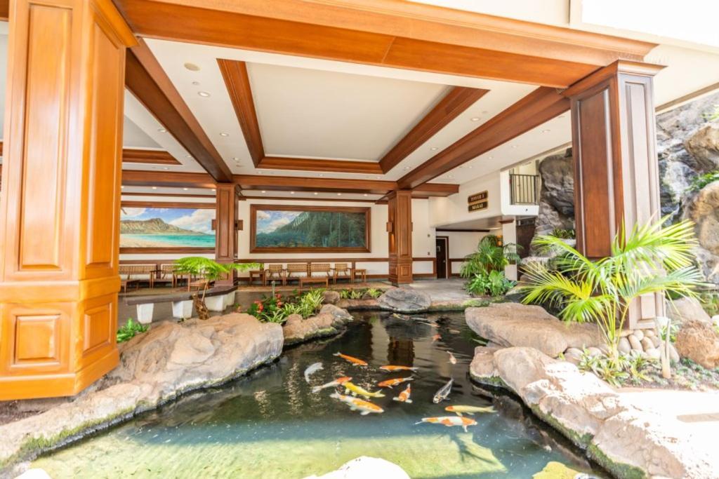 Apartamento Waikiki Banyan W-Ocean Views With Free Parking! Honolulu Exterior foto