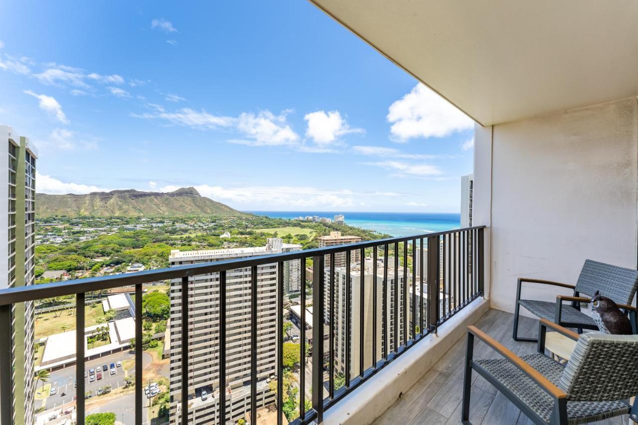 Apartamento Waikiki Banyan W-Ocean Views With Free Parking! Honolulu Exterior foto
